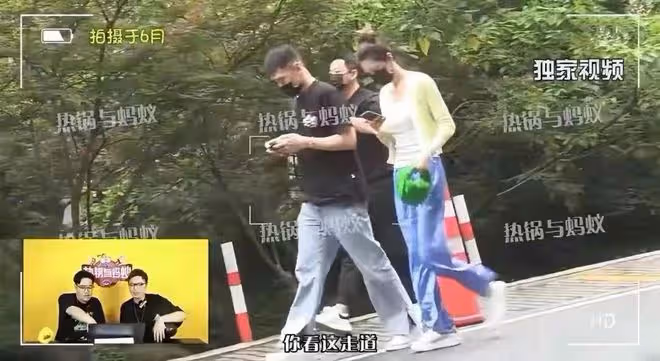張穎穎穿睡衣深夜直播痛哭!醉酒滿臉通紅,汪小菲疑霸氣擁抱安慰