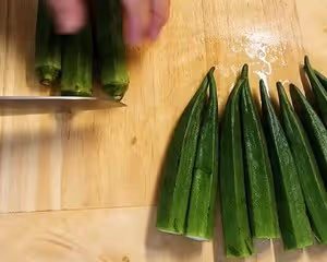 蝦滑釀秋葵