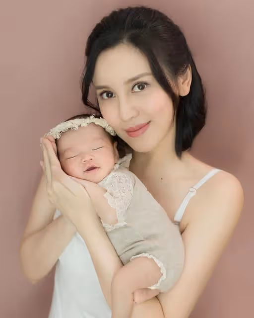 香港知名女星懷二胎曬唯美孕照,曾為是否請月嫂和老公大吵