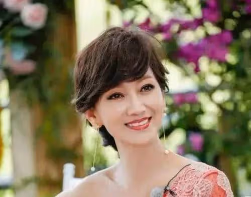 有種「不公平」叫趙雅芝姐妹,趙雅芝成不老少女,妹妹卻像個「奶奶」!