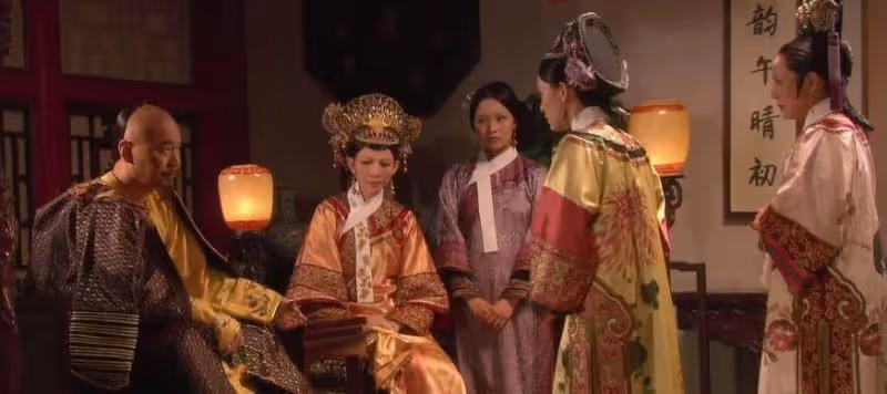 重刷《甄嬛傳》終於明白,安陵容死前說的那句話,不是在怨恨甄嬛