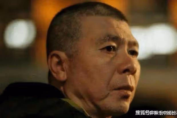 馮小剛母親：兒子身價過億，她癱瘓16年不願麻煩兒子卻讓女兒照料