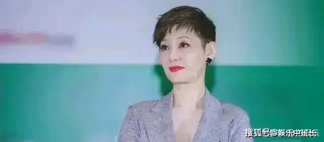 馮小剛母親:兒子身價過億,她癱瘓16年不願麻煩兒子卻讓女兒照料