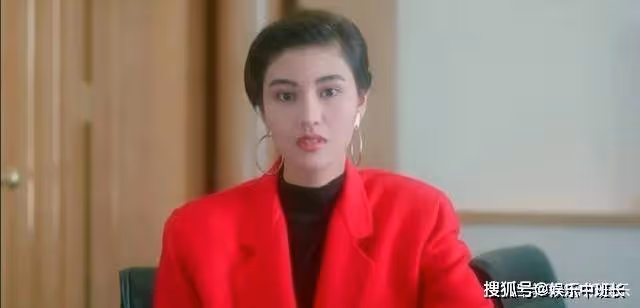 李嘉欣母親:被丈夫趕出家門,兩個女兒長相天壤之別專為豪門而生