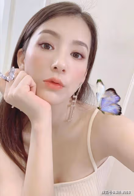 方媛母親:比女婿郭富城小4歲,照顧外孫女每月獲10萬零花錢