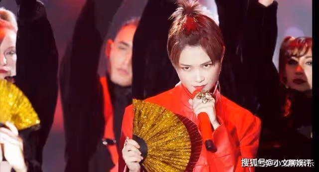 李宇春是他女兒,女兒被嘲「不男不女」,他2度勸女兒退出娛樂圈