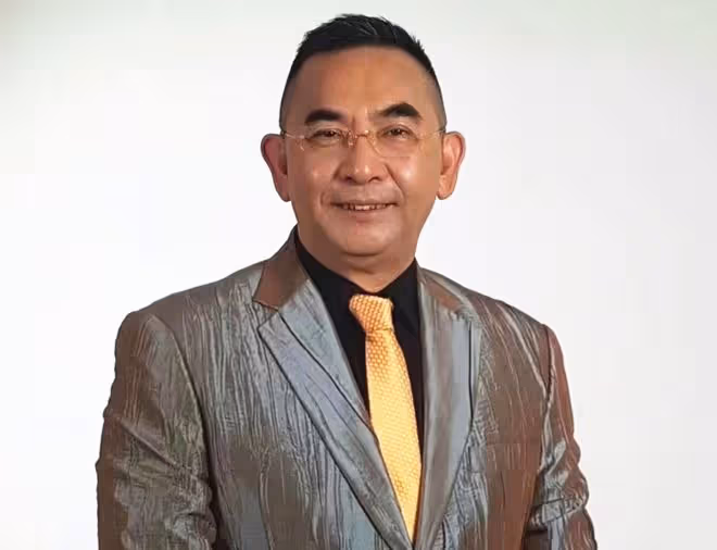 67歲港星定居福建，趁休息帶妻子到農村住2晚，對環境讚不絕口