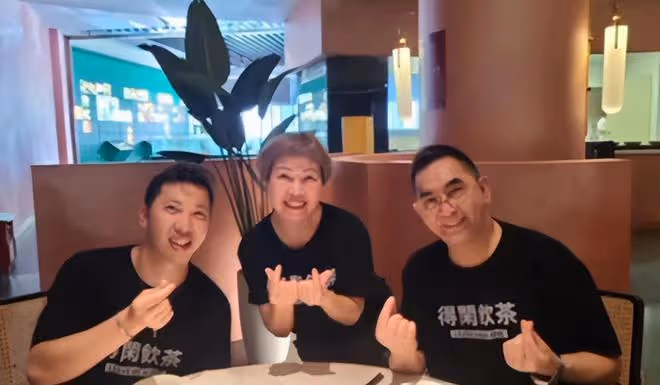 67歲港星定居福建，趁休息帶妻子到農村住2晚，對環境讚不絕口