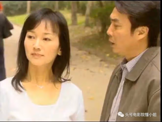 72歲劉松仁曬近照，趙雅芝送問候：2年前中風隱退，無兒女靠太太