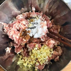 黃（wang）醬包（就是豆腐衣包肉）