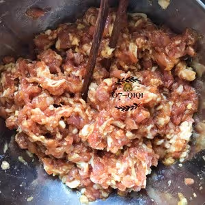 黃（wang）醬包（就是豆腐衣包肉）