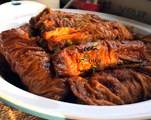 黃（wang）醬包（就是豆腐衣包肉）