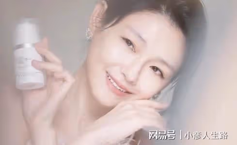 45歲大S復工生圖曝光，胸前紋K示愛具俊曄，曾公開表示要退圈
