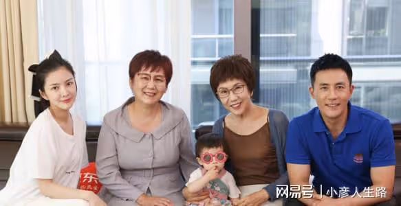 杜淳1歲女兒不吃飯,婆婆當眾指責王燦不敢還嘴!二婚女人的卑微