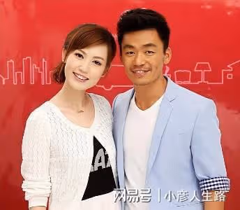 王寶強事業穩步，宋喆被傳出獄回村喂豬，馬蓉移民，差距出來了