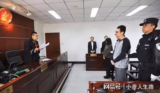 王寶強事業穩步,宋喆被傳出獄回村喂豬,馬蓉移民,差距出來了