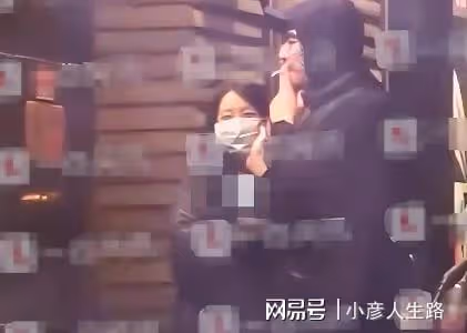 36歲金世佳被曝隱婚生子!女方是他經紀人,孩子五官和他一個樣