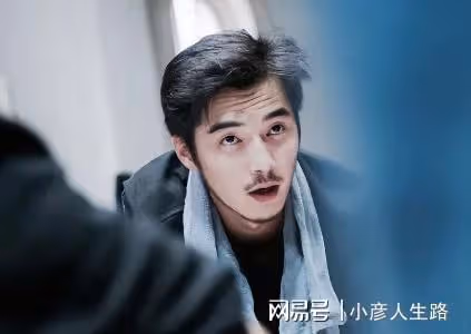 36歲金世佳被曝隱婚生子!女方是他經紀人,孩子五官和他一個樣