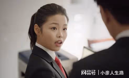 《底線》演技排名,成毅第十,王勁松第三,靳東終於不油了