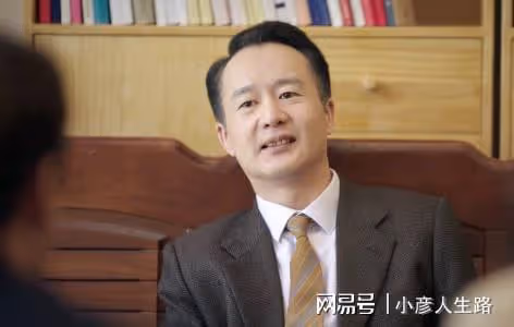 《底線》演技排名,成毅第十,王勁松第三,靳東終於不油了