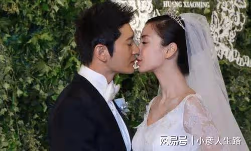離婚不到8個月,黃曉明與網紅傳緋聞,baby被傳點男模玩遊戲