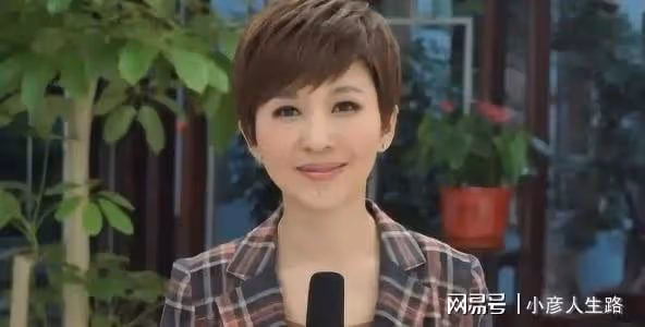 央視年過40的「五朵金花」,有顏有才卻至今未嫁,有人被全網催婚