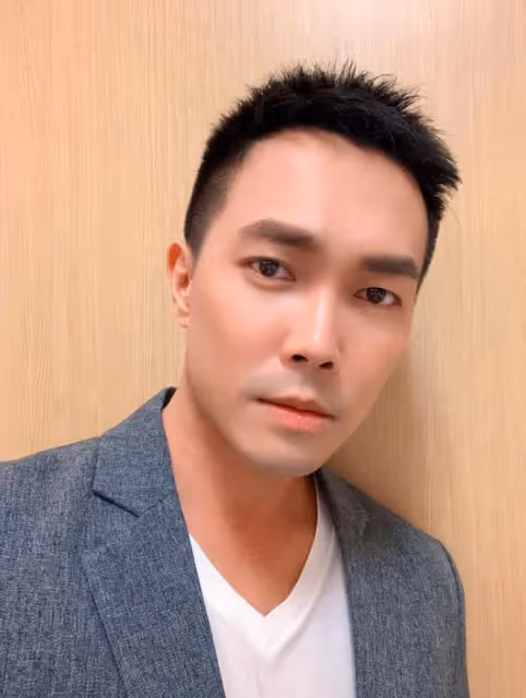 37歲男星被曝婚內出軌!冒雨進女星香閨徹夜未出,6天前否認離婚