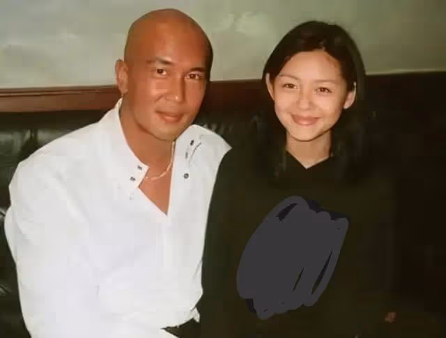 46歲大S退圈半年就復工撈金，胸口刺老公英文名，代言廣告收入800萬
