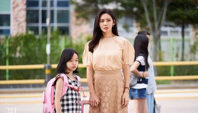 關於《小女子》秋瓷炫8件事!長腿女星代表、曾在中國活動6年