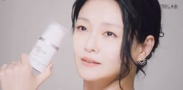大S復出拍攝廣告,秀和老公具俊曄同款紋身,舉手投足都是驚艷
