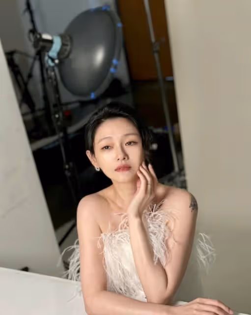 大S復出拍攝廣告,秀和老公具俊曄同款紋身,舉手投足都是驚艷