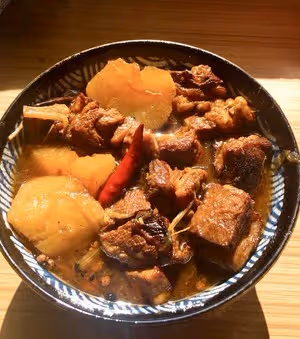 廣式蘿蔔燉牛腩