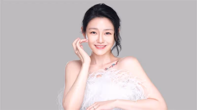 新婚半年!大S首復工「整個人大回春」凍齡不輸當年 「代言價碼超驚人」網敲碗:期待復出