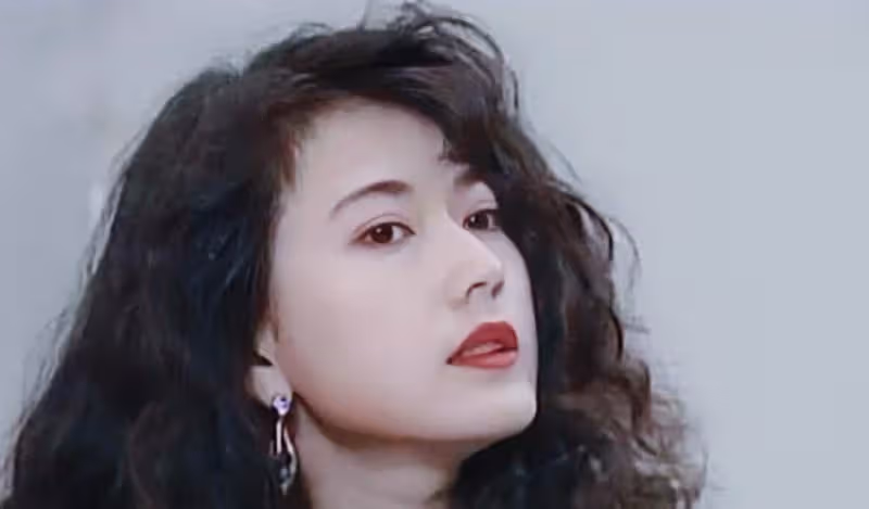 《家有仙妻》戈偉如兩進兩出豪門,和金城武姐弟戀,拒絕10億贍養費,苦盡甘來是最好的歸宿