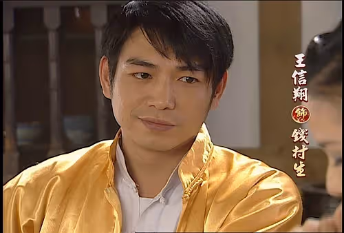 《戲說台灣》10多年班底「三度道歉」遭演藝圈冷凍!如今轉成「夜市型男」擺攤維生
