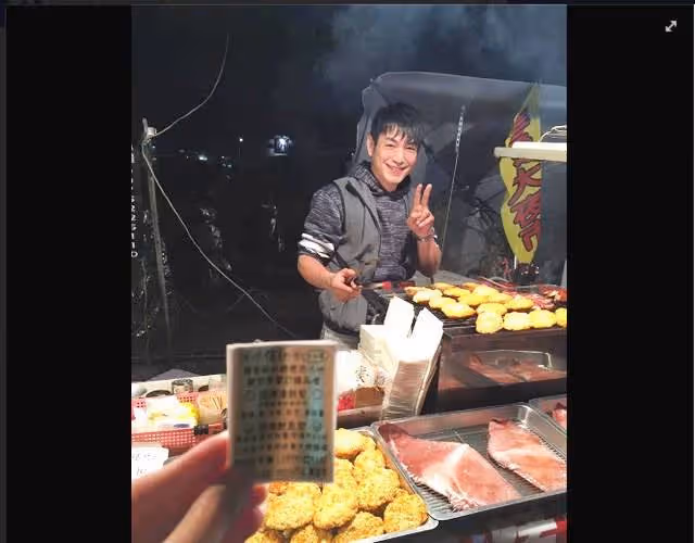 《戲說台灣》10多年班底「三度道歉」遭演藝圈冷凍!如今轉成「夜市型男」擺攤維生
