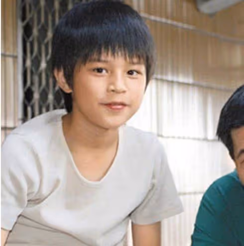 靠實力再翻紅!《夜市人生》許來發「12年後驚艷開嗓」遭笑虧:被演戲耽誤 「暖揭陳美鳳不斷聯關心」忘年交情曝光