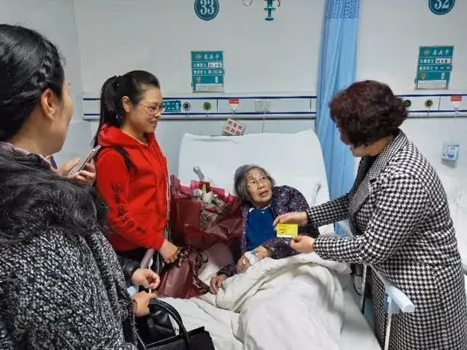 媽媽因為沒生兒子,每次姑姑回家都要罵我媽,我媽都不敢吱聲
