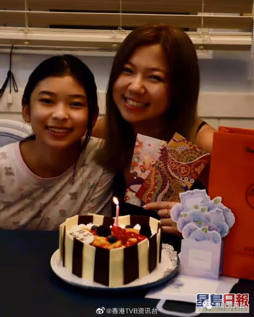 楊卓娜4歲喪父單親家庭長大!與燈箱大王拍拖12年未婚