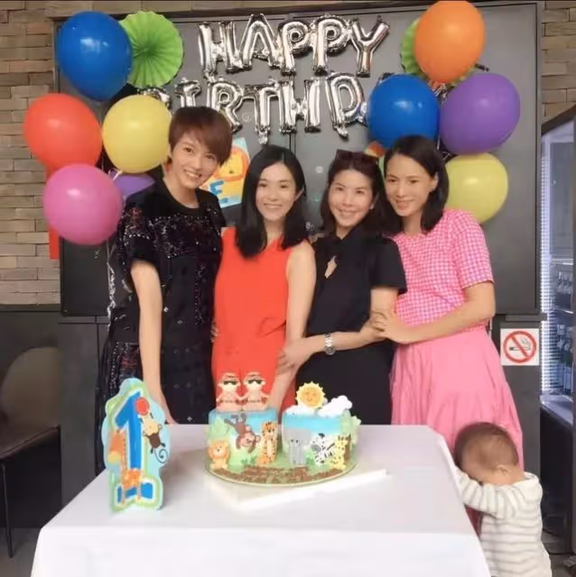 優雅!48歲前玉女派女神被偶遇打扮樸素風采依舊,為愛情選擇隱退