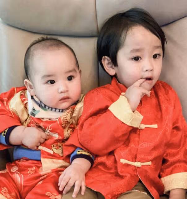 幸福!鄭嘉穎為大兒子舉辦3歲生日派對,一家四口高顏值羨煞旁人