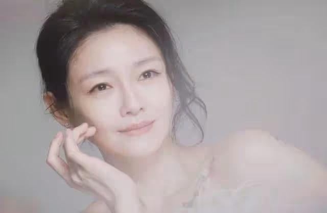 大S婚後復出工作，45歲狀態超好，與老公具俊曄開啟「搶錢模式」
