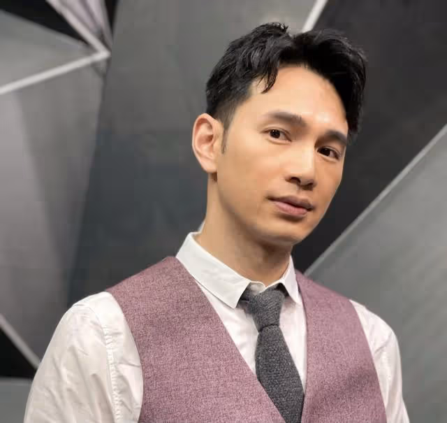 又走一個!TVB知名富二代男星正式離巢,因公開表白港姐引熱議