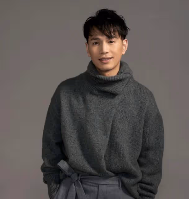 又走一個!TVB知名富二代男星正式離巢,因公開表白港姐引熱議
