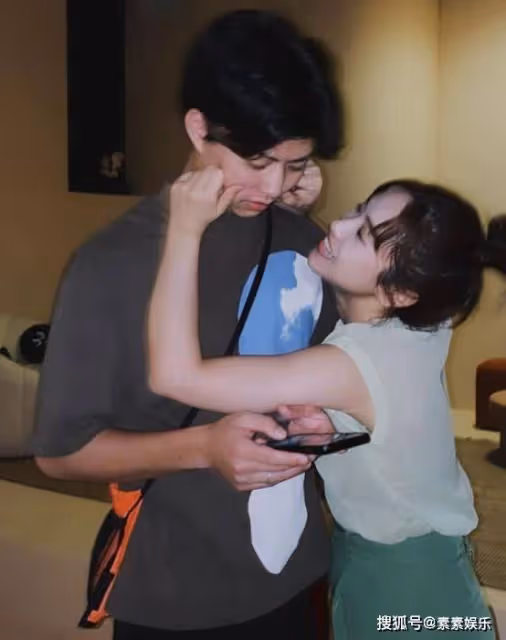吳姍儒官宣懷孕喜訊，黃子佼送祝福，外公吳宗憲已經準備大紅包