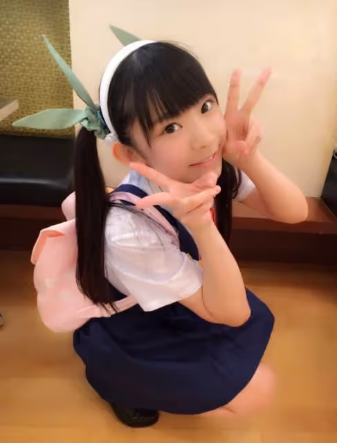 日本合法蘿莉「長澤茉里奈」帶妹出境!雙倍的快樂!