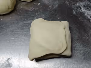 芝士雞肉麵包