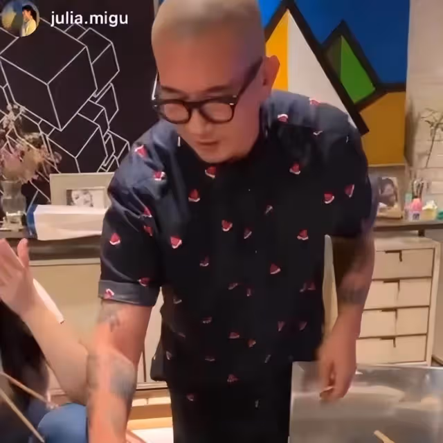 大S近況曝光!再婚後復工撈金,46歲皮膚緊致狀態宛如少女,網友:被愛情滋潤的女人好美
