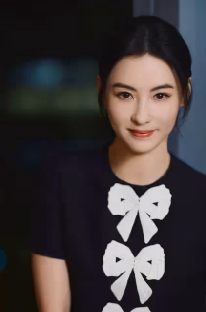 42歲張柏芝的「真實長相」什麼樣?看「卸妝」素顏後的她,聽吉克雋逸的評價就懂了!