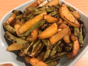 簡單又好吃的土豆燒芸豆